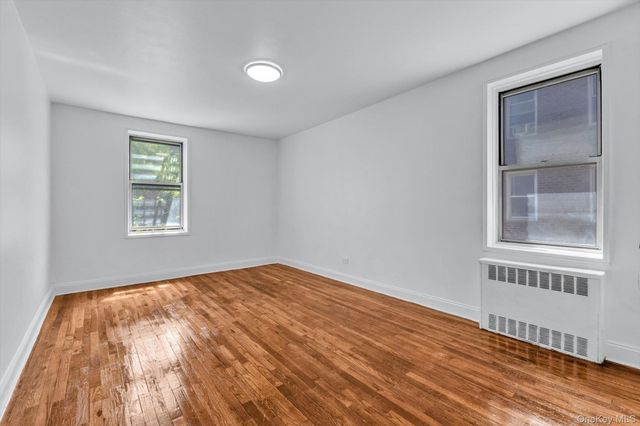 67-12 Yellowstone Boulevard E9, Forest Hills, NY 11375