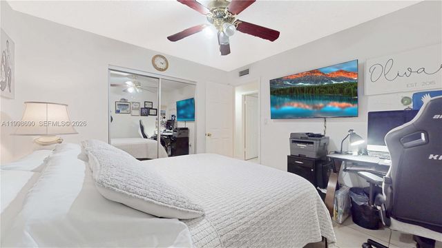 6095 W 18th Ave S107, Hialeah, FL 33012