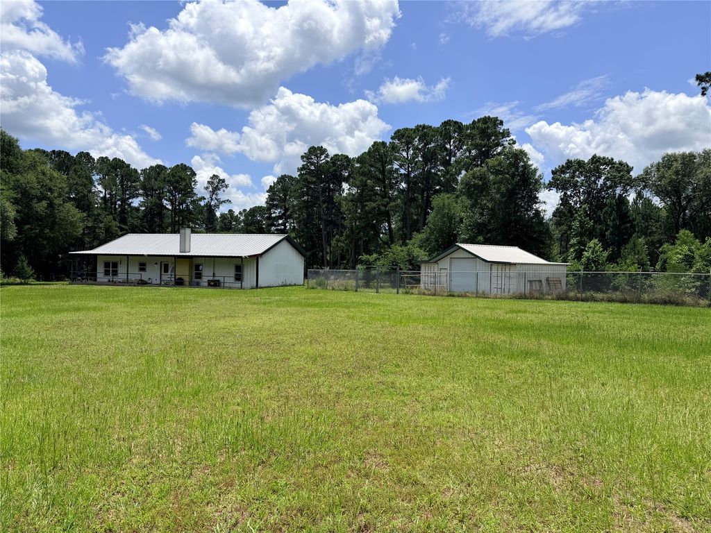 1542 VZ County Road 4207, Canton, TX 75103