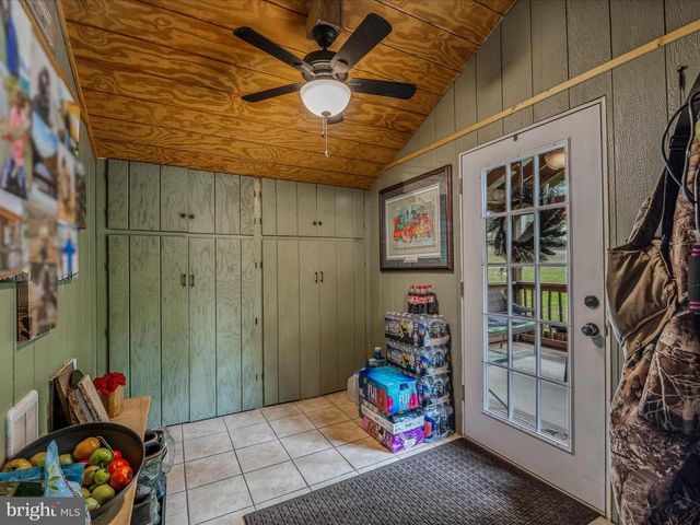 237 REDBUD LN, Hedgesville, WV 25427