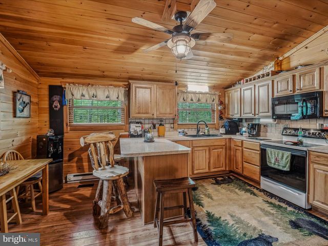 237 REDBUD LN, Hedgesville, WV 25427
