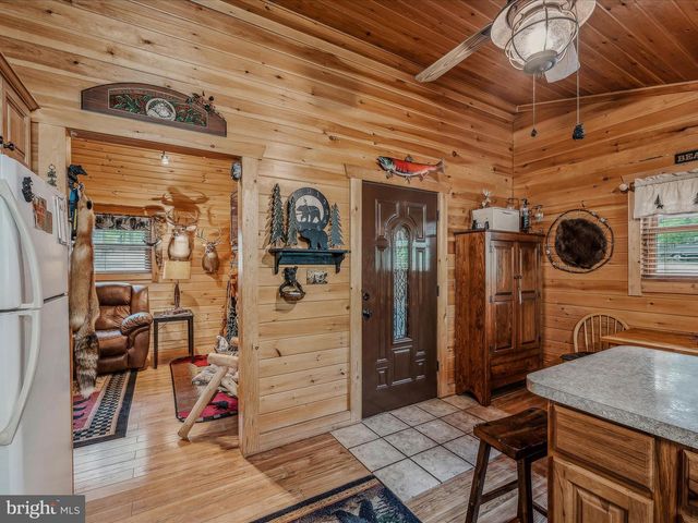 237 REDBUD LN, Hedgesville, WV 25427