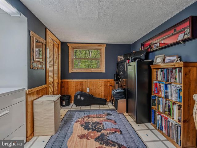 237 REDBUD LN, Hedgesville, WV 25427