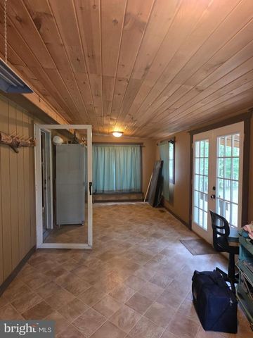 237 REDBUD LN, Hedgesville, WV 25427