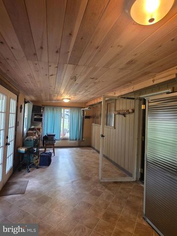 237 REDBUD LN, Hedgesville, WV 25427