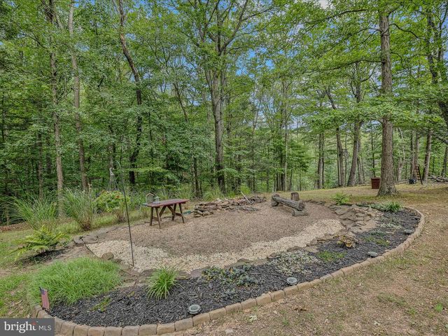 237 REDBUD LN, Hedgesville, WV 25427