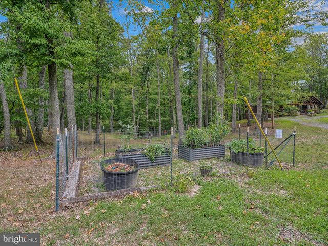 237 REDBUD LN, Hedgesville, WV 25427