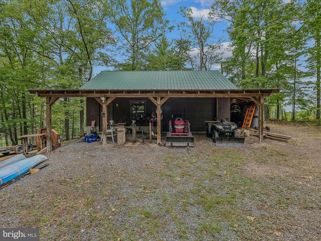 237 REDBUD LN, Hedgesville, WV 25427