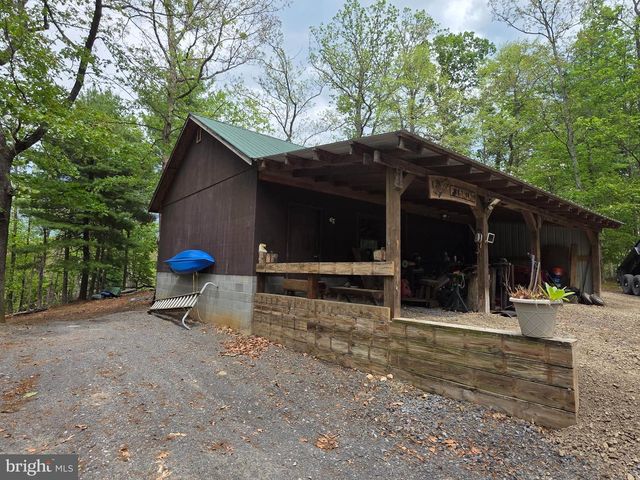 237 REDBUD LN, Hedgesville, WV 25427