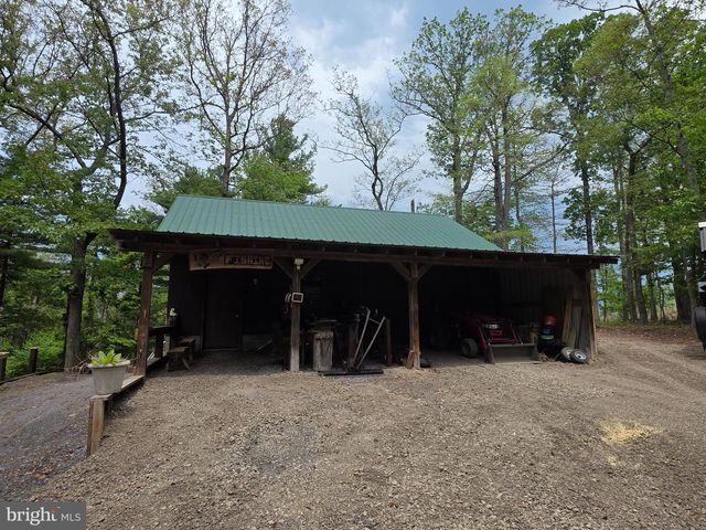 237 REDBUD LN, Hedgesville, WV 25427