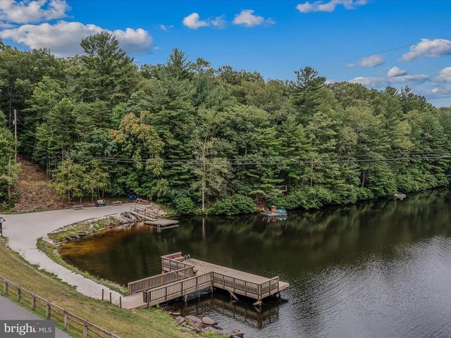237 REDBUD LN, Hedgesville, WV 25427