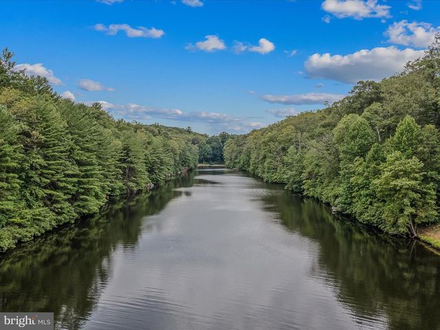 237 REDBUD LN, Hedgesville, WV 25427