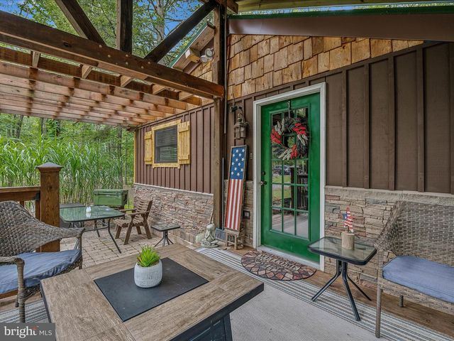 237 REDBUD LN, Hedgesville, WV 25427