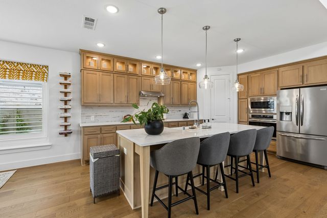 704 Streetside Lane, Argyle, TX 76226