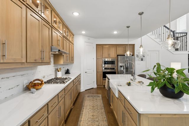 704 Streetside Lane, Argyle, TX 76226