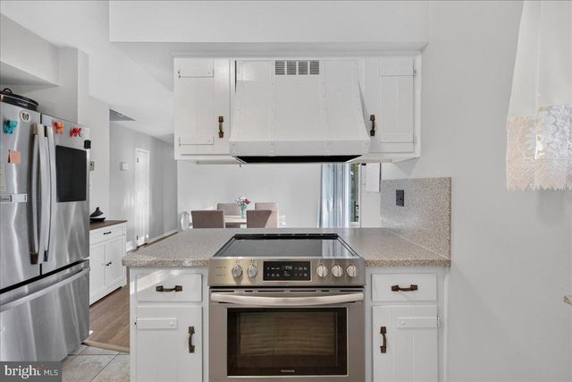 119 RUSSELL AVE, Douglassville, PA 19518