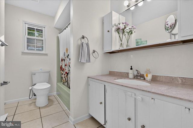 119 RUSSELL AVE, Douglassville, PA 19518