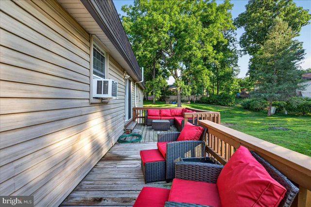 119 RUSSELL AVE, Douglassville, PA 19518