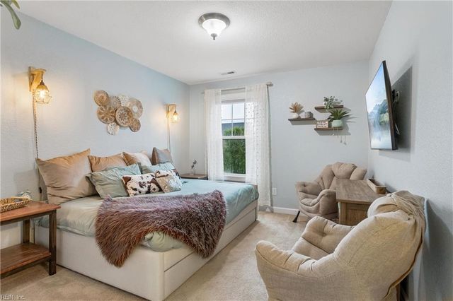 804 Evelyn WAY, Chesapeake, VA 23322
