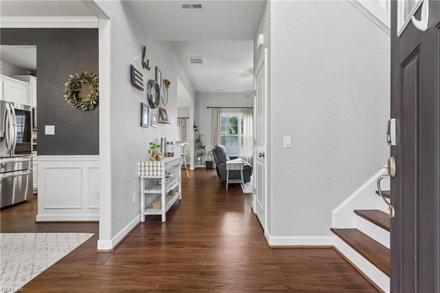 804 Evelyn WAY, Chesapeake, VA 23322