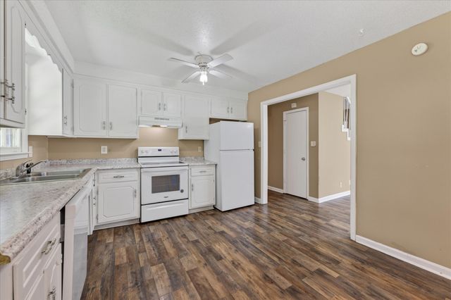 406 Lillie Belle Ln, Clarksville, TN 37042