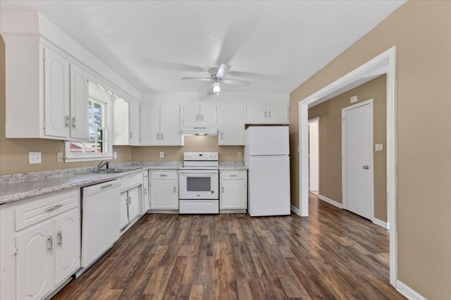 406 Lillie Belle Ln, Clarksville, TN 37042
