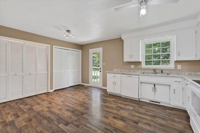 406 Lillie Belle Ln, Clarksville, TN 37042