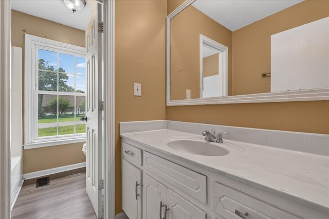406 Lillie Belle Ln, Clarksville, TN 37042