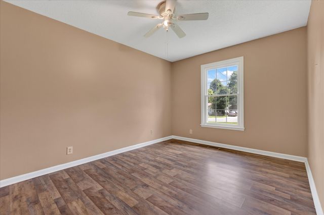 406 Lillie Belle Ln, Clarksville, TN 37042