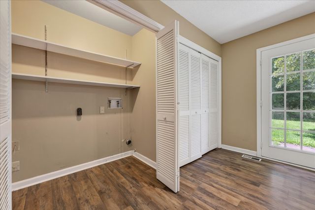 406 Lillie Belle Ln, Clarksville, TN 37042