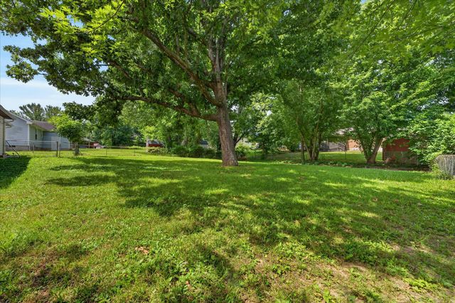 406 Lillie Belle Ln, Clarksville, TN 37042