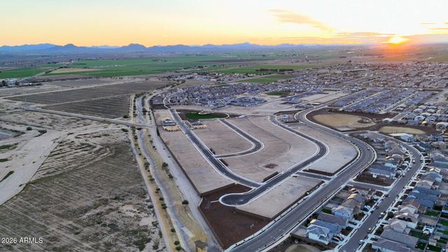 17461 W ILLINI Street, Goodyear, AZ 85338