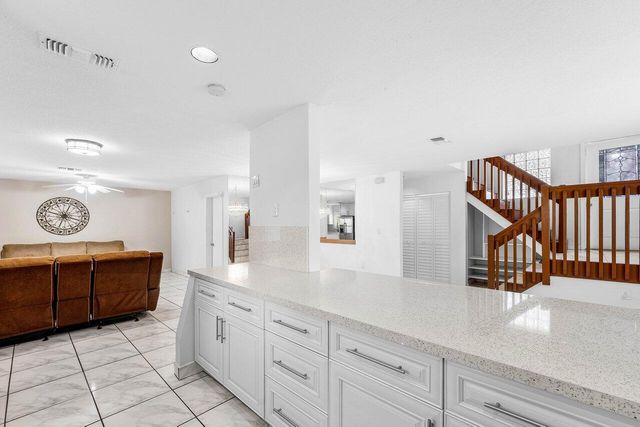 331 NW 101st Terrace, Pembroke Pines, FL 33026