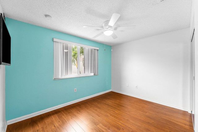 331 NW 101st Terrace, Pembroke Pines, FL 33026