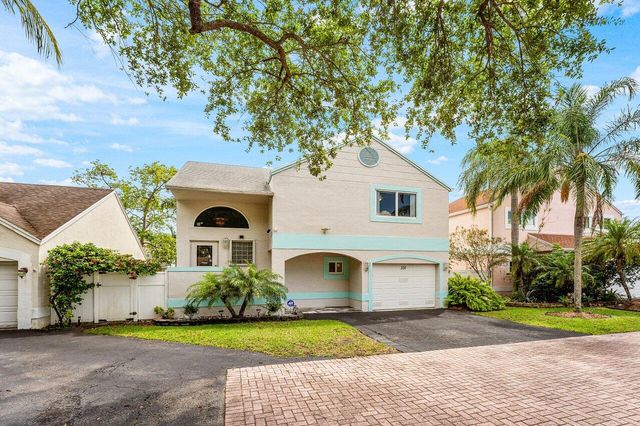 331 NW 101st Terrace, Pembroke Pines, FL 33026