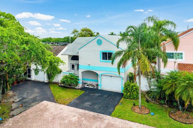 331 NW 101st Terrace, Pembroke Pines, FL 33026