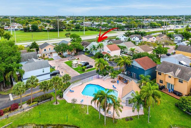 331 NW 101st Terrace, Pembroke Pines, FL 33026