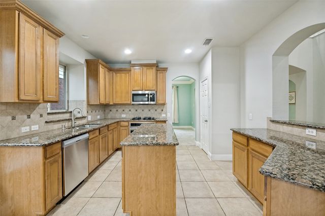 7071 Sea Star, Grand Prairie, TX 75054