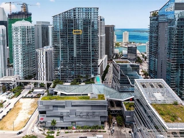 68 SE 6th St 3506, Miami, FL 33131