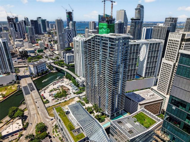 68 SE 6th St 3506, Miami, FL 33131