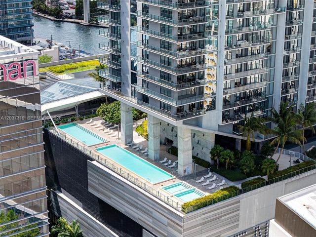 68 SE 6th St 3506, Miami, FL 33131