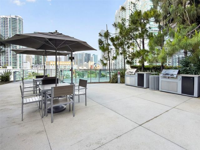 68 SE 6th St 3506, Miami, FL 33131