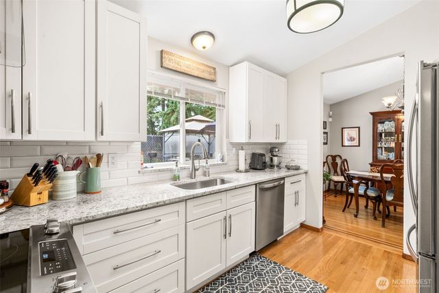 17502 51st Street Ct E, Lake Tapps, WA 98391