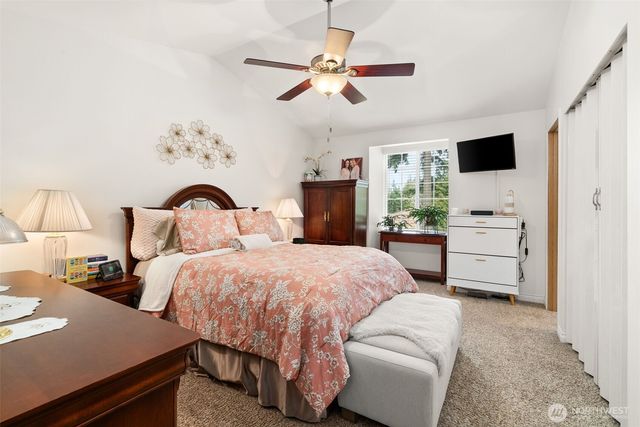 17502 51st Street Ct E, Lake Tapps, WA 98391