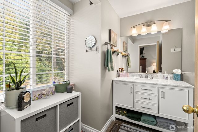 17502 51st Street Ct E, Lake Tapps, WA 98391