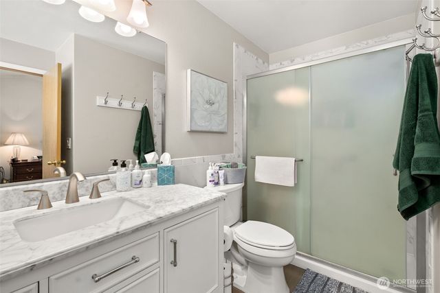 17502 51st Street Ct E, Lake Tapps, WA 98391