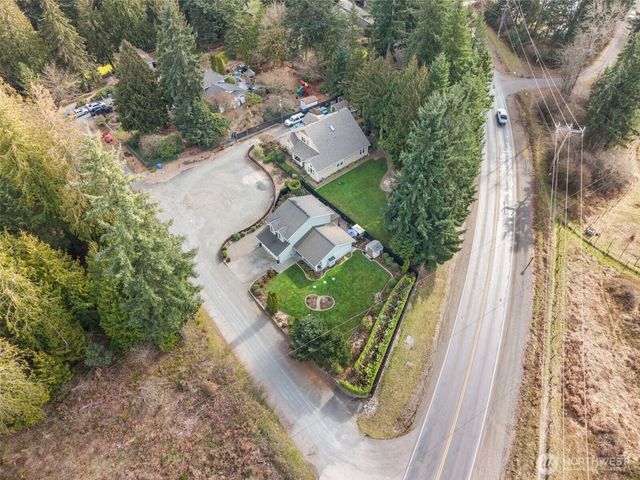 17502 51st Street Ct E, Lake Tapps, WA 98391