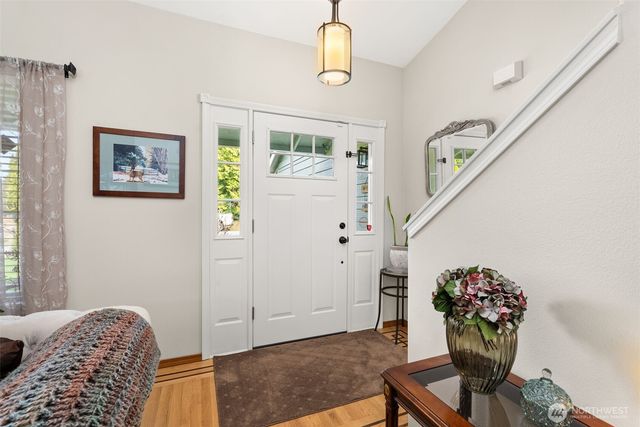 17502 51st Street Ct E, Lake Tapps, WA 98391