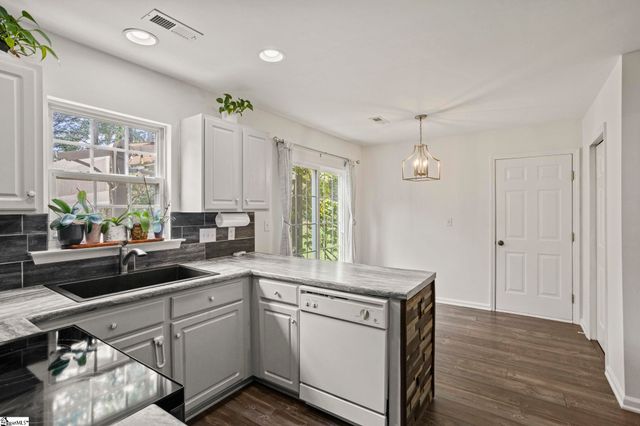 103 Raleigh Court, Simpsonville, SC 29681