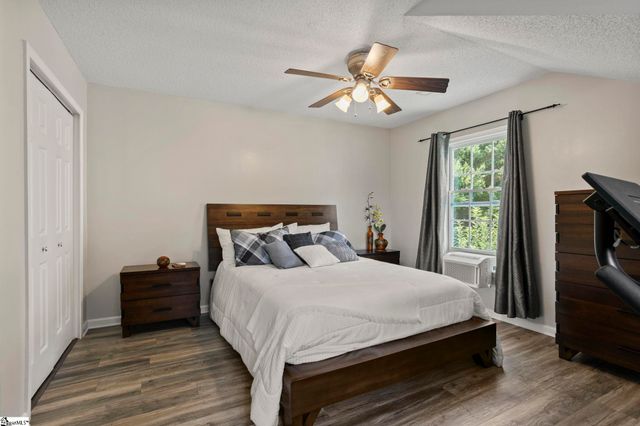 103 Raleigh Court, Simpsonville, SC 29681
